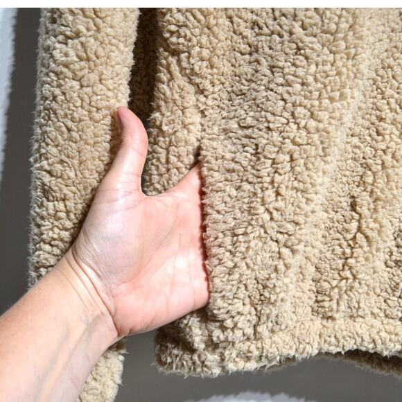 Gilly Hicks Hollister Tan Sherpa Cropped Hoodie Size Small Pants Size XS - Picture 9 of 16